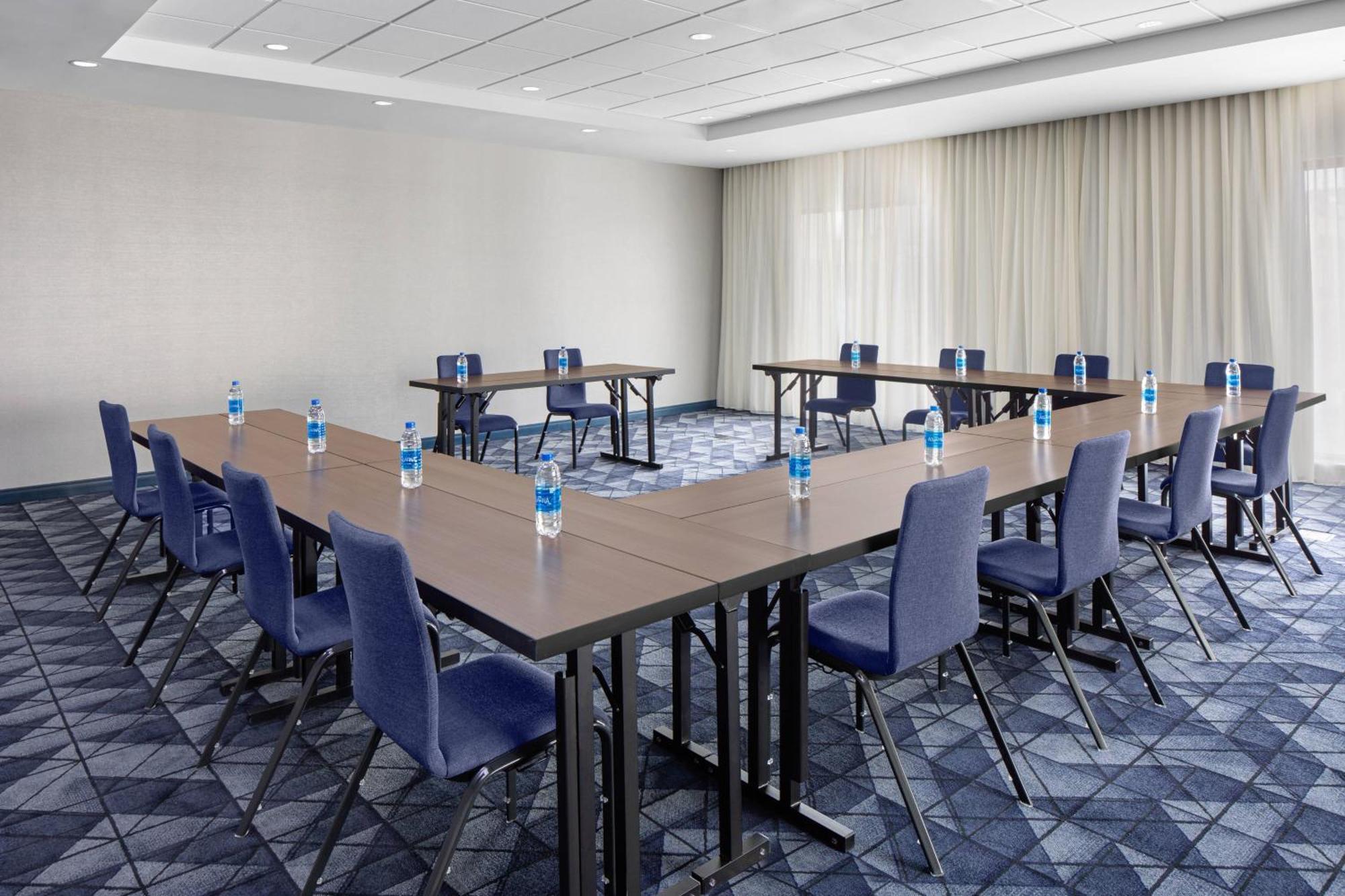 מלון Courtyard By Marriott Lansing Downtown מראה חיצוני תמונה